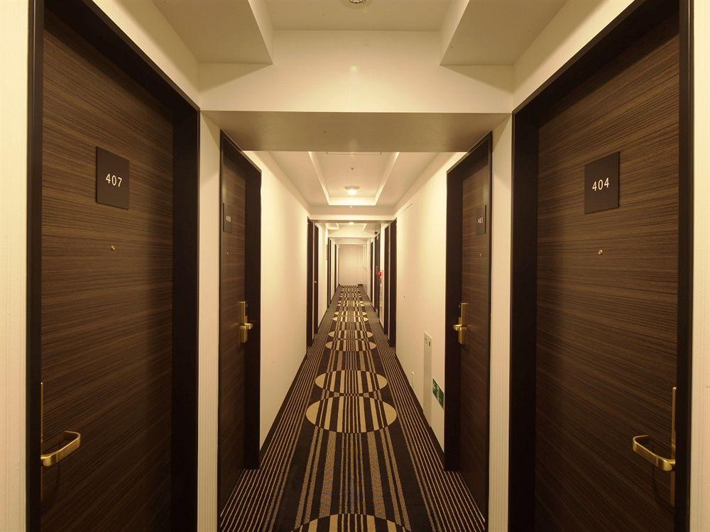 Apa Hotel Shimbashi Toranomon Tokio Buitenkant foto